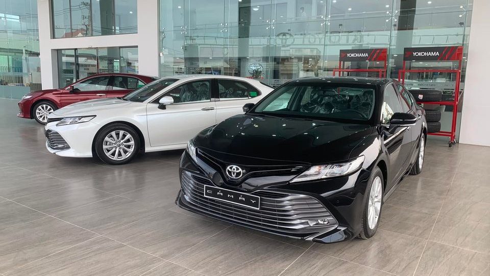 Sedan hạng D: Mazda6 bất ngờ ‘bật Toyota Camry và Kia K5, dẫn đầu phân khúc