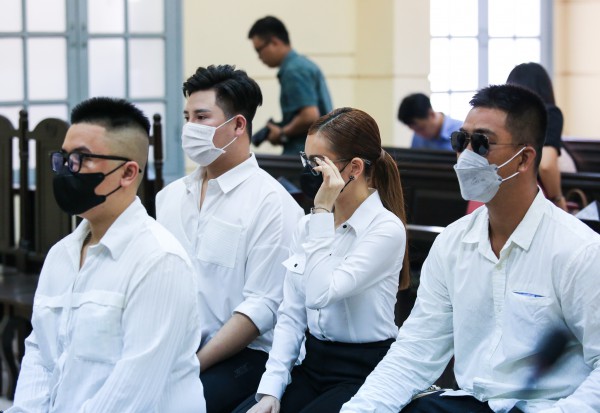 Xét xử Trang 