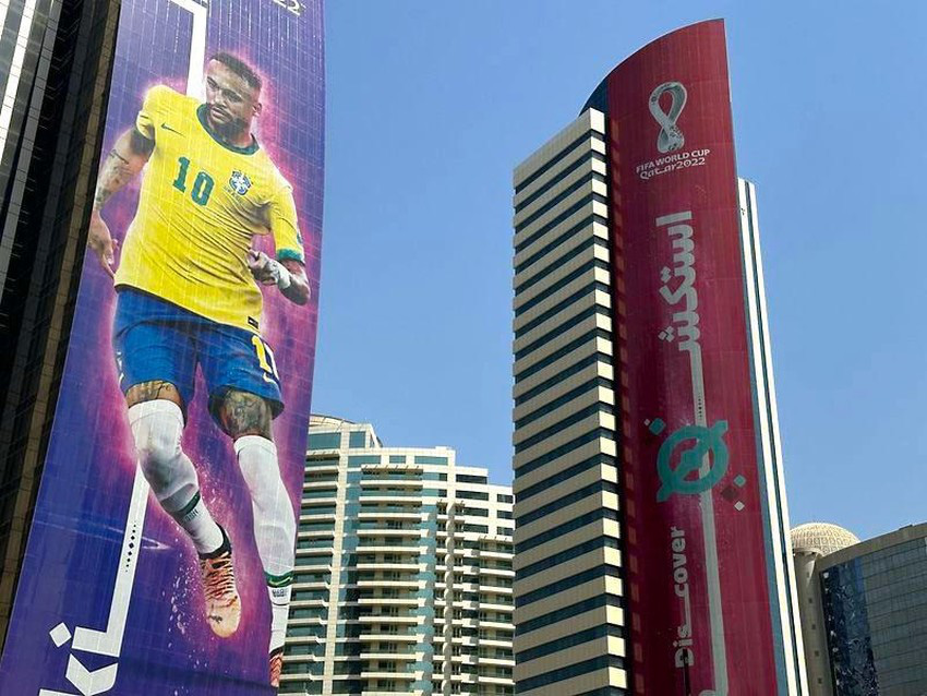 ĐT Brazil mang 5,5 tấn hành lý sang Qatar