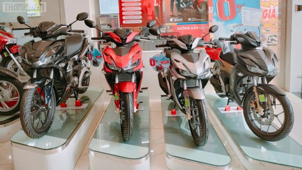 Thêm phiên bản, Honda Winner X giảm giá quyết đấu Yamaha Exciter