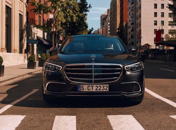 Mercedes-Benz S-Class lọt Top xe sang dành cho phái nữ