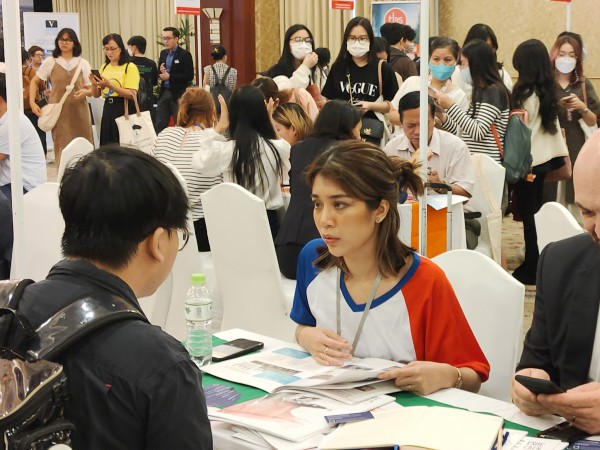 Biến động mùa du học 2023