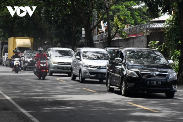 Những hình ảnh thương đau giữa tâm chấn trận động đất ở Indonesia