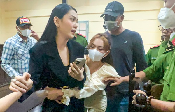 Sau 5 ngày nghị án, tòa trả hồ sơ vụ Trang 