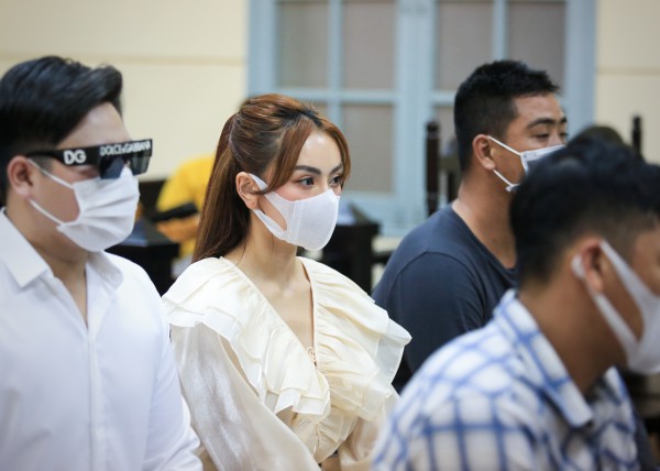 Sau 5 ngày nghị án, tòa trả hồ sơ vụ Trang 