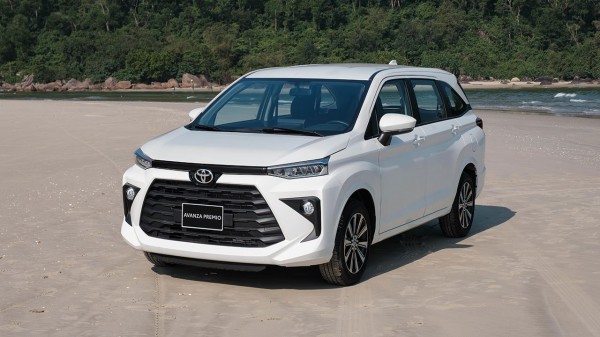 Xe dịch vụ cho hành khách 2022: Khó cho Hyundai Accent