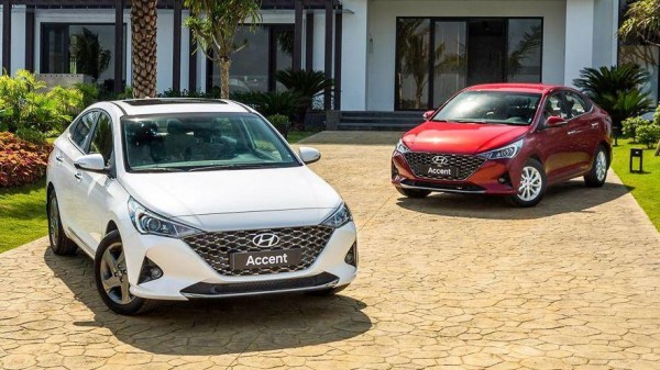 Xe dịch vụ cho hành khách 2022: Khó cho Hyundai Accent