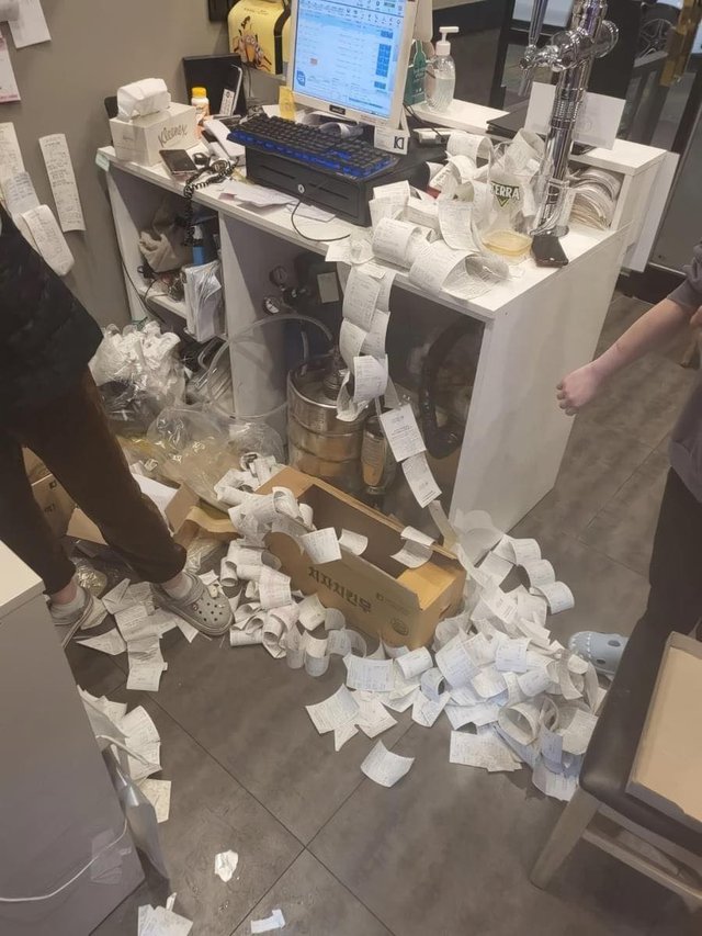 Mùa World Cup quả là “mùa gà rán” tại Hàn Quốc: các quán đều cháy hàng vì lượng người đặt gấp 3 ngày thường - Ảnh 5.