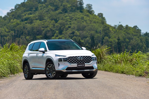 Hyundai Santa Fe rộng cửa thắng hạng mục Thiết kế xe phổ thông