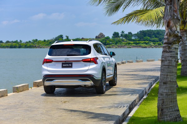 Hyundai Santa Fe rộng cửa thắng hạng mục Thiết kế xe phổ thông
