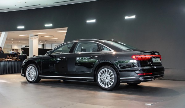 Audi A8 tạm dẫn đầu hạng mục Thiết kế xe sang tại CCA 2022