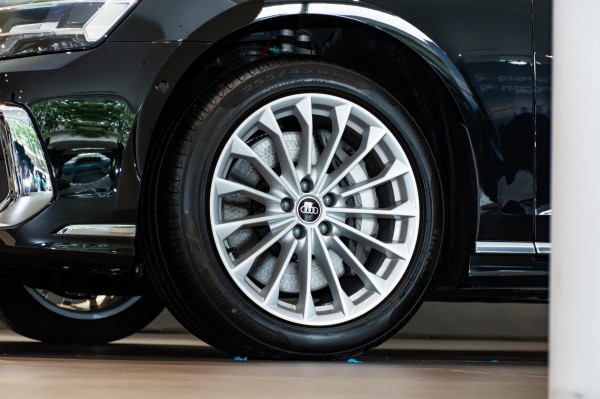 Audi A8 tạm dẫn đầu hạng mục Thiết kế xe sang tại CCA 2022