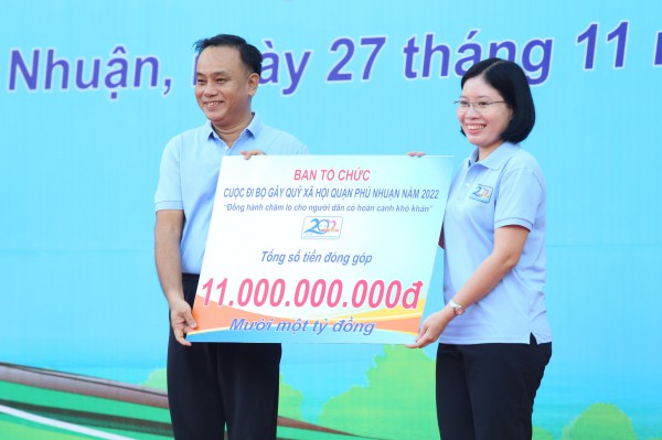 TP.HCM: 4.000 người đi bộ gây quỹ chăm lo cho người nghèo