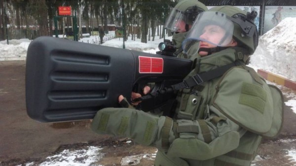 Tổng thống Putin xúc động an ủi các bà mẹ của lính Nga tử trận ở Ukraine