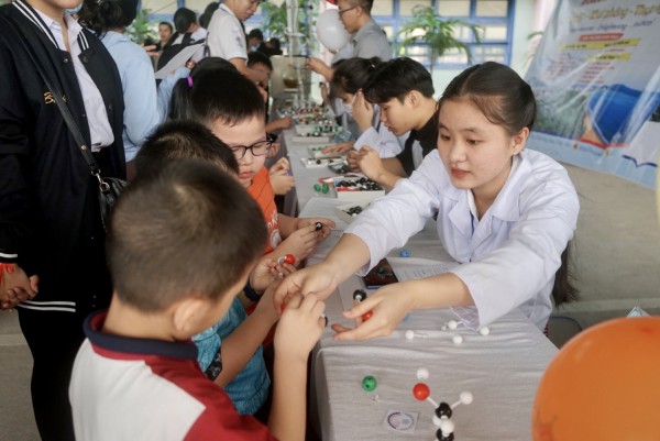 Ngày hội trải nghiệm khoa học tự nhiên Ngày hội trải nghiệm khoa học tự nhiên