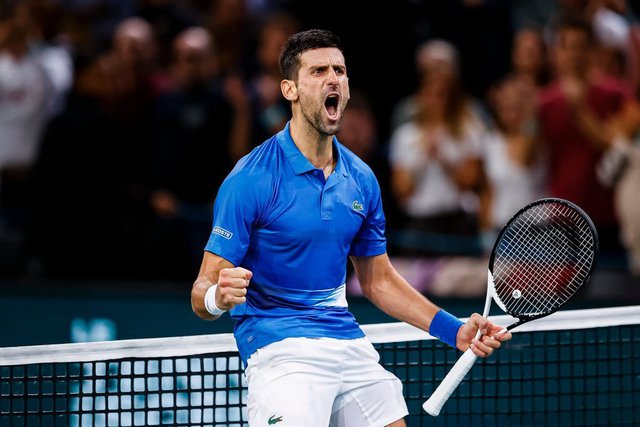 Nhọc nhằn hạ Tsitsipas, Djokovic vào chung kết Paris Masters - Ảnh 8.