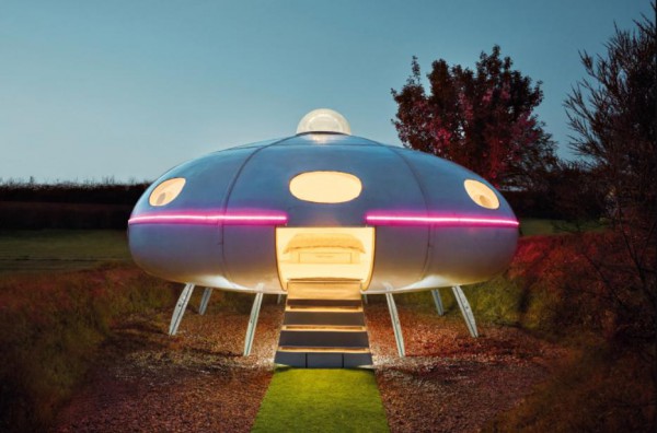 Airbnb trở lại ngoạn mục sau dịch