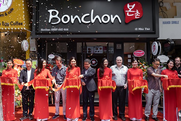 Bonchon và “cuộc chiến gà rán” Việt Nam Bonchon và “cuộc chiến gà rán” Việt Nam