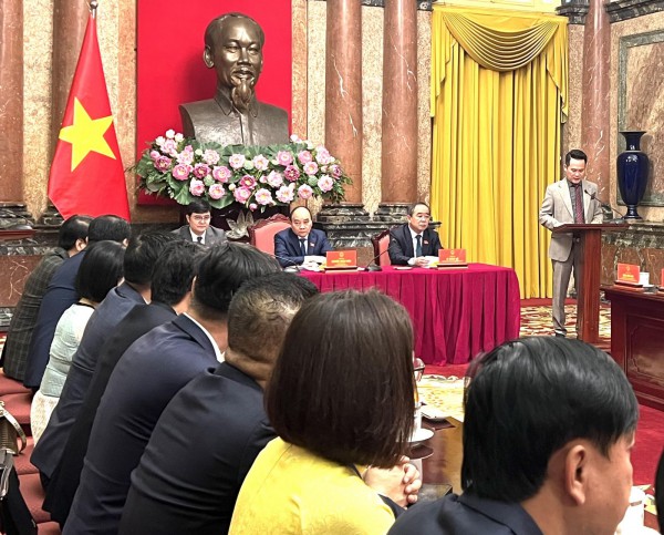 Doanh nghiệp gánh trên vai trách nhiệm với lịch sử