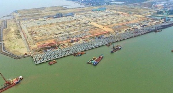Doanh nghiệp “gặp khó” trong đầu tư tuyến đường sau cảng Lạch Huyện Doanh nghiệp “gặp khó” trong đầu tư tuyến đường sau cảng Lạch Huyện
