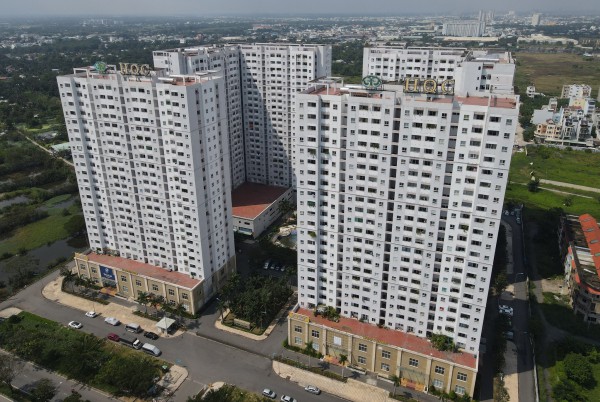 Doanh nghiệp xoay xở giữa bão khó khăn: Khơi thông vốn, không để thị trường 