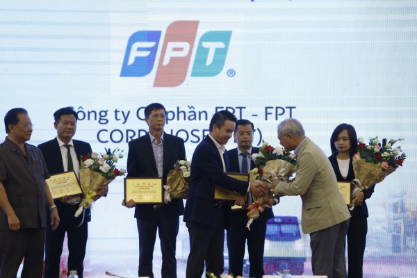 FPT công ty công nghệ duy nhất đứng trong Top 15 doanh nghiệp quản trị tài chính tốt FPT công ty công nghệ duy nhất đứng trong Top 15 doanh nghiệp quản trị tài chính tốt