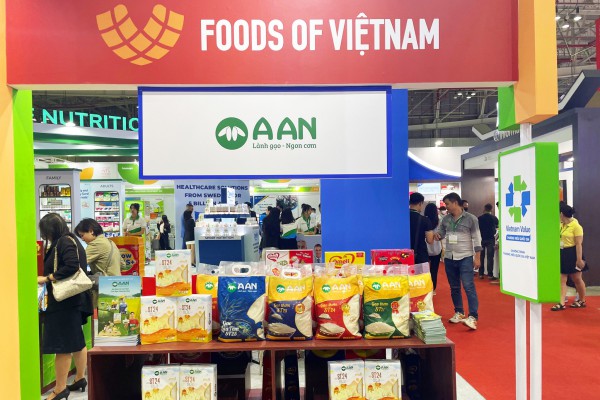 Gạo Việt đầu tiên lên kệ Nhật Bản được vinh danh Thương hiệu quốc gia Gạo Việt đầu tiên lên kệ Nhật Bản được vinh danh Thương hiệu quốc gia