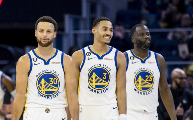 Golden State Warriors trở thành đội bóng đắt giá nhất tại NBA