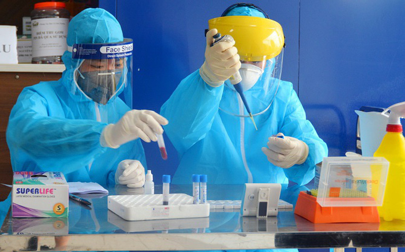 Ngày 10/11: Thêm 416 ca mắc COVID-19 mới, 57 bệnh nhân nặng đang thở oxy