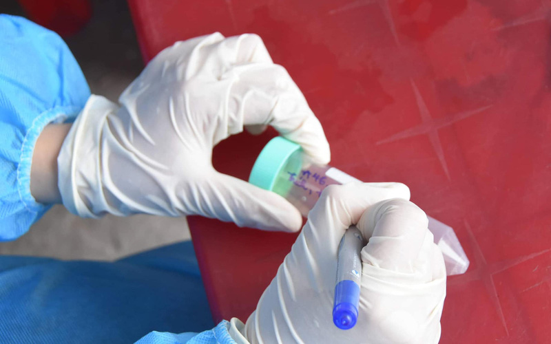 Ngày 30/10: Thêm 304 ca mắc COVID-19 mới; 56 bệnh nhân đang thở oxy