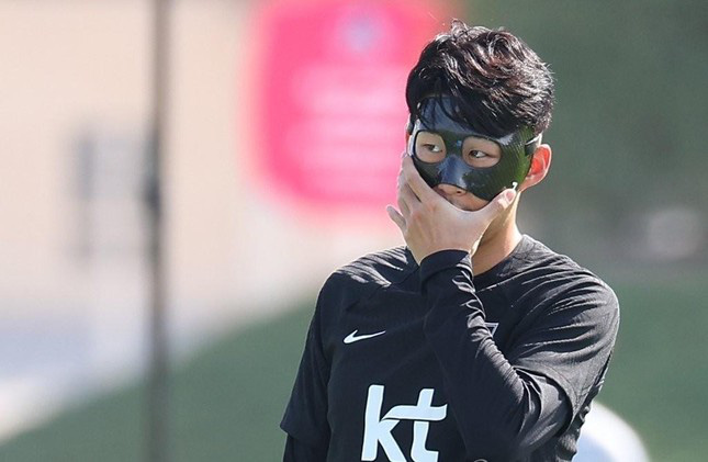 Son Heung-min phải đeo mặt nạ không in số ở World Cup 2022