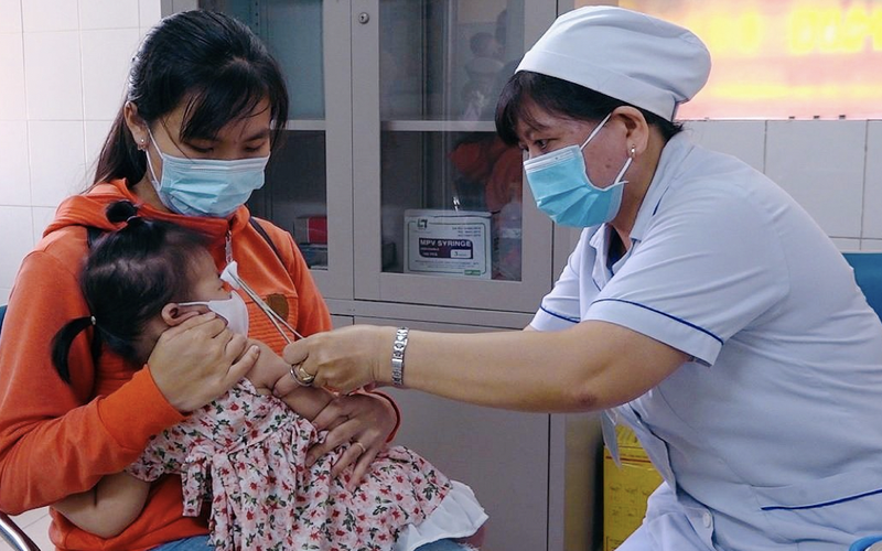 TP. Hồ Chí Minh: Tỷ lệ tiêm vaccine trong Chương trình tiêm chủng mở rộng mới đạt 76%