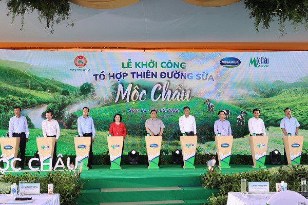 Vinamilk tăng vốn đầu tư cho Angkormilk tại Campuchia lên 42 triệu USD Vinamilk tăng vốn đầu tư cho Angkormilk tại Campuchia lên 42 triệu USD