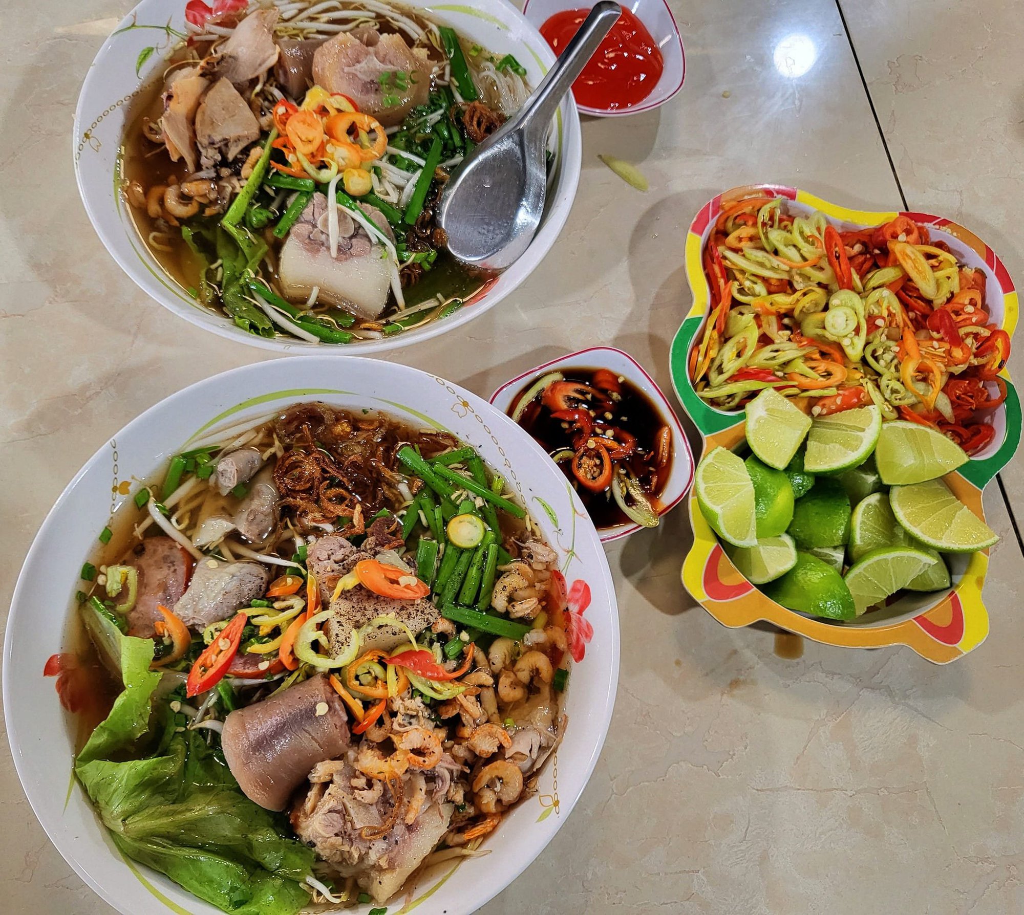 Đến Mỹ Tho là phải ăn hủ tiếu, điểm danh những quán hủ tiếu trứ danh tại đây - Ảnh 6.