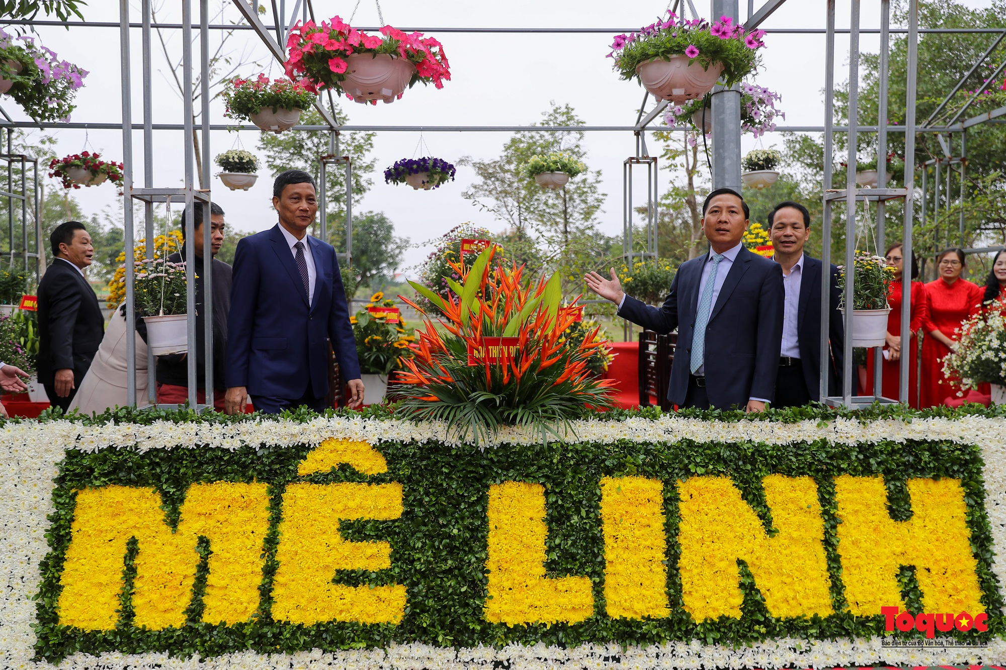 Khai mạc Lễ hội hoa và Festival nông sản, sản phẩm OCOP tại huyện Mê Linh - Ảnh 4.