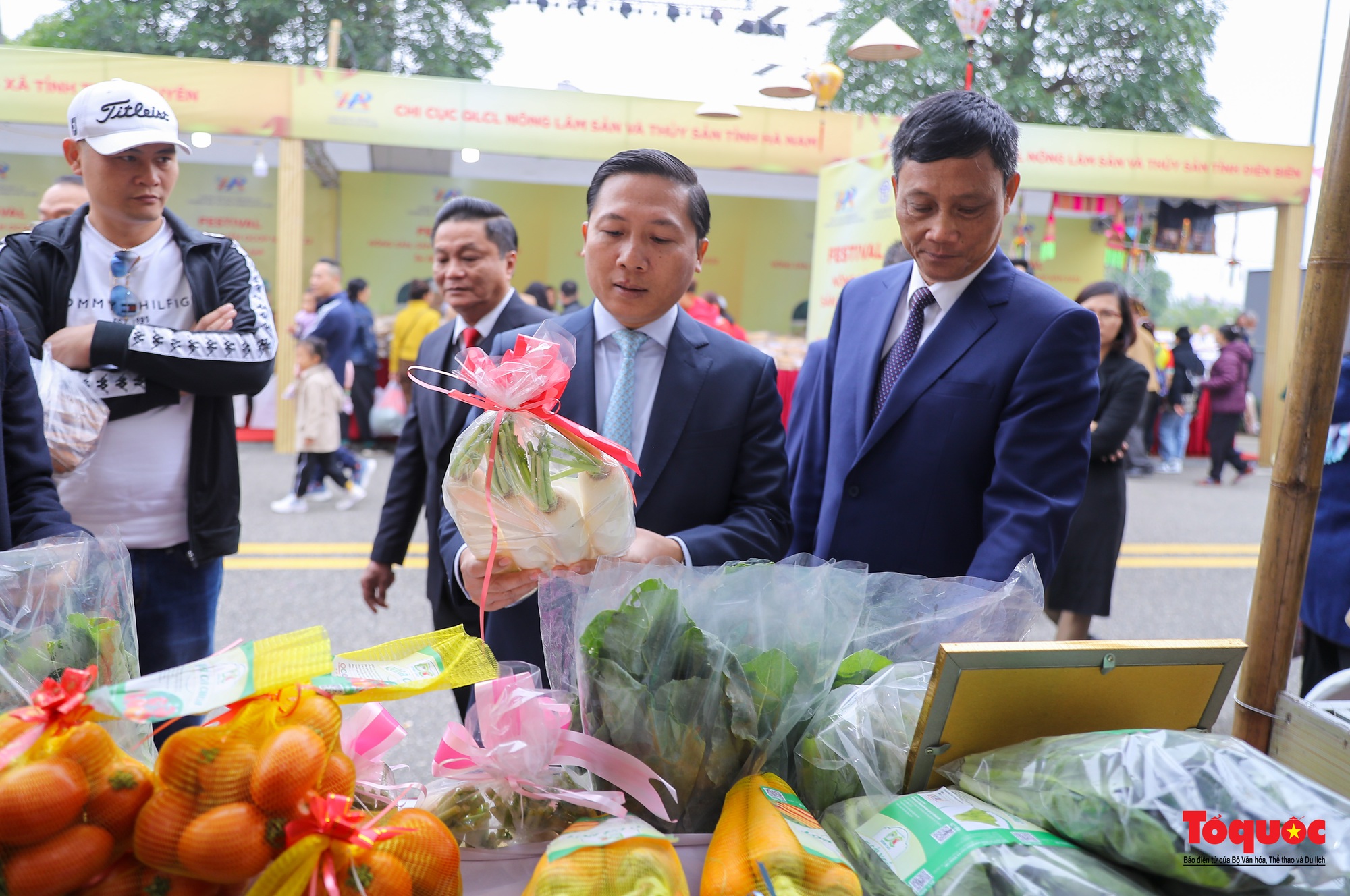 Khai mạc Lễ hội hoa và Festival nông sản, sản phẩm OCOP tại huyện Mê Linh - Ảnh 18.