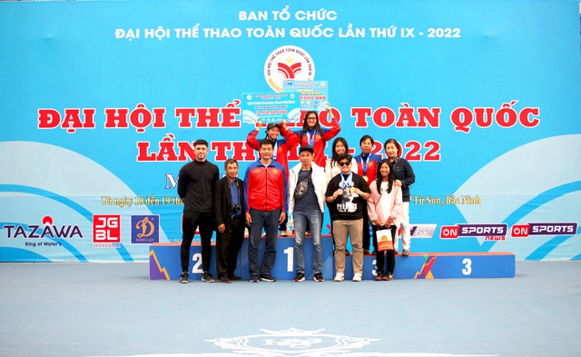 Môn Quần vợt tại Đại hội Thế thao Toàn quốc lần thứ IX: Đoàn Quân đội nhất toàn đoàn - Ảnh 2. Môn Quần vợt tại Đại hội Thế thao Toàn quốc lần thứ IX: Đoàn Quân đội nhất toàn đoàn - Ảnh 2.