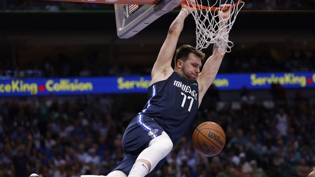 Màn trình diễn để đời của Luka Doncic - Ảnh 3. Màn trình diễn để đời của Luka Doncic - Ảnh 3.