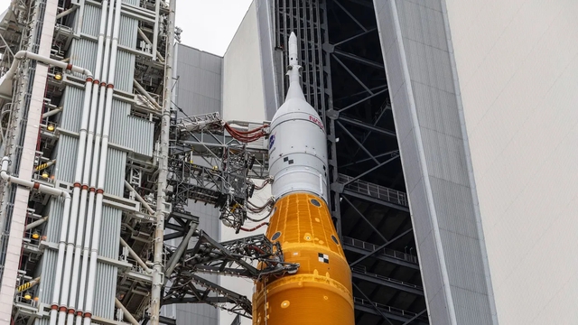 Các phi hành gia sẽ trải qua những gì trong nhiệm vụ Artemis II của NASA? - Ảnh 1. Các phi hành gia sẽ trải qua những gì trong nhiệm vụ Artemis II của NASA? - Ảnh 1.