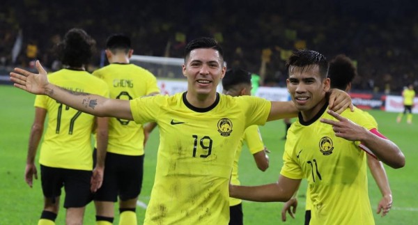 AFF Cup 2022: Hồi hộp chờ thầy Park so tài cao thấp với HLV Kim Pan-gon