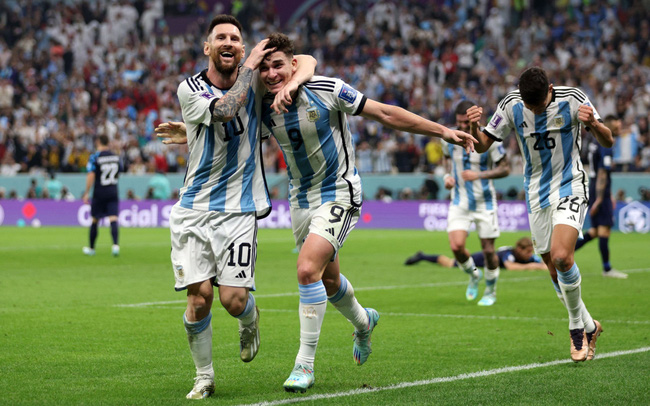 Bán kết World Cup 2022 - Argentina 3-0 Croatia: Show diễn của cặp bài trùng Messi - Alvarez