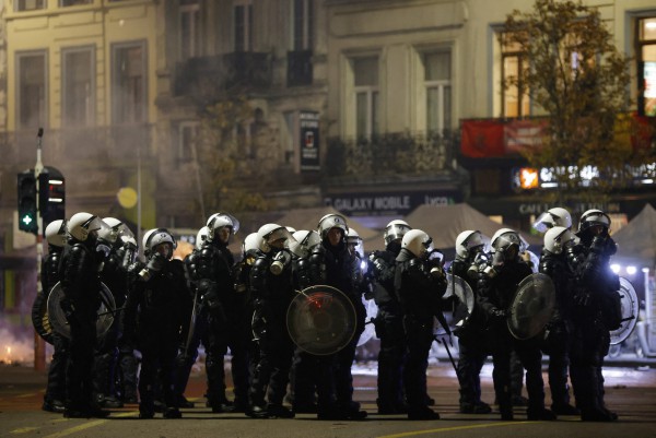 Bạo loạn nổ ra sau trận bán kết World Cup 2022 giữa Pháp và Morocco