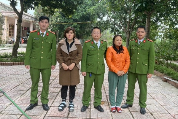 Bắt 2 "nữ quái", phá ổ nhóm chuyên bán ma túy cho công nhân trong KCN