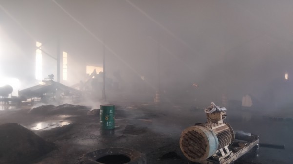 Bình Phước: Cháy xưởng sản xuất viên nén gỗ, nhiều máy móc, tài sản bị thiêu rụi