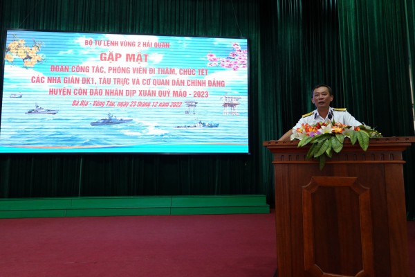 Bộ Tư lệnh Vùng 2 Hải quân tổ chức thăm Nhà giàn DK1, Côn Đảo