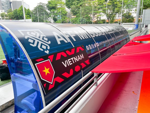 BTC cẩn thận kiểm tra khung thành trận đấu giữa tuyển Việt Nam – Singapore