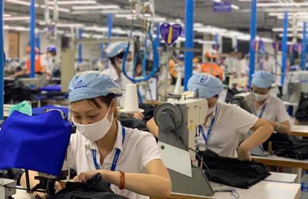 Cải cách thể chế “chững lại”, “xói mòn” năng lực doanh nghiệp