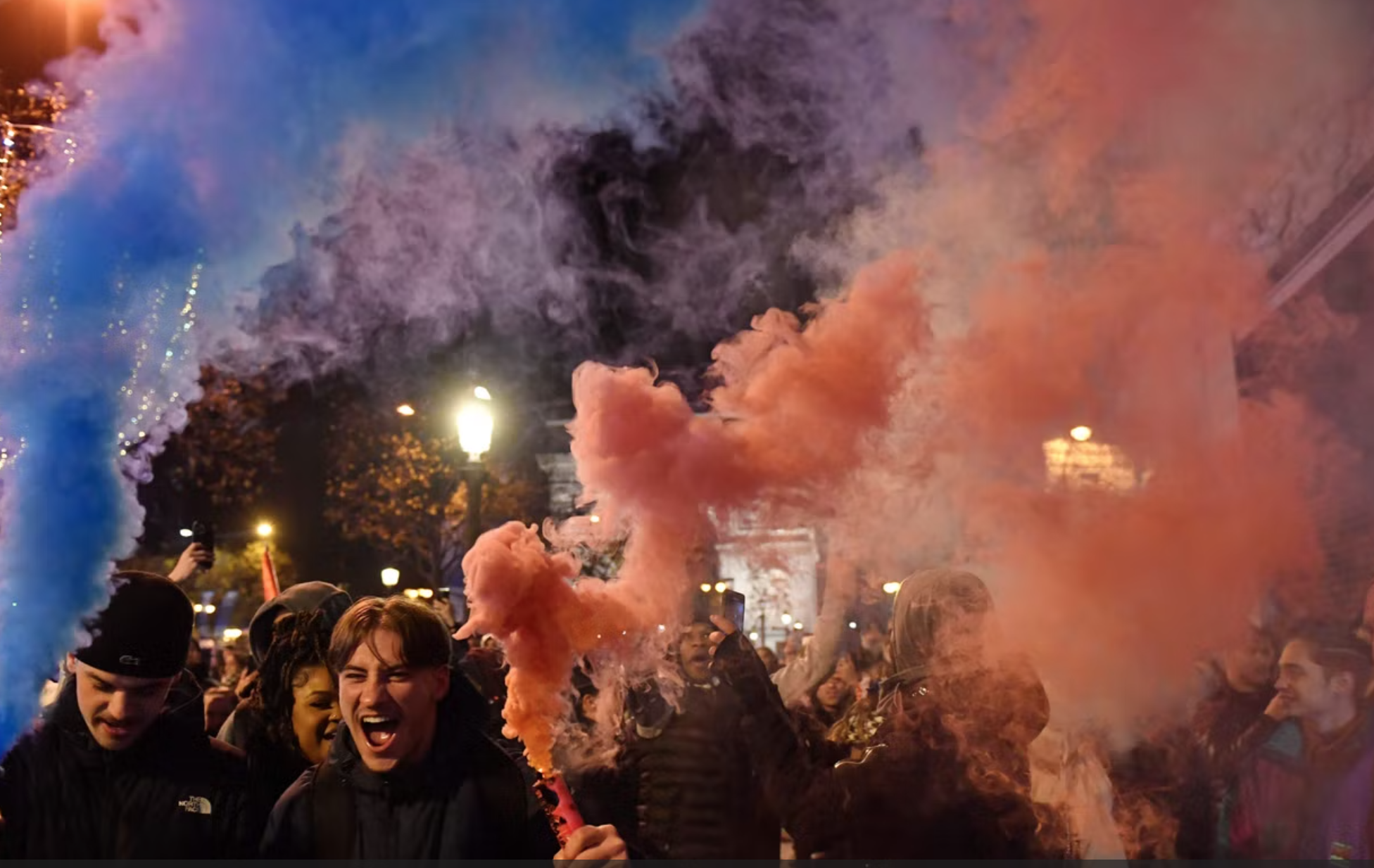 CĐV Ma Rốc và Pháp bạo loạn sau bán kết World Cup 2022, 1 người thiệt mạng