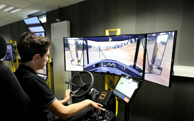 Chương trình lái xe mô phỏng giúp thanh thiếu niên mắc chứng ADHD chú ý đến đường đi Chương trình lái xe mô phỏng giúp thanh thiếu niên mắc chứng ADHD chú ý đến đường đi