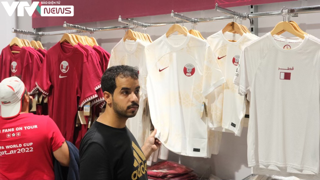 Có gì trong cửa hàng FIFA chính hãng phục vụ World Cup 2022?